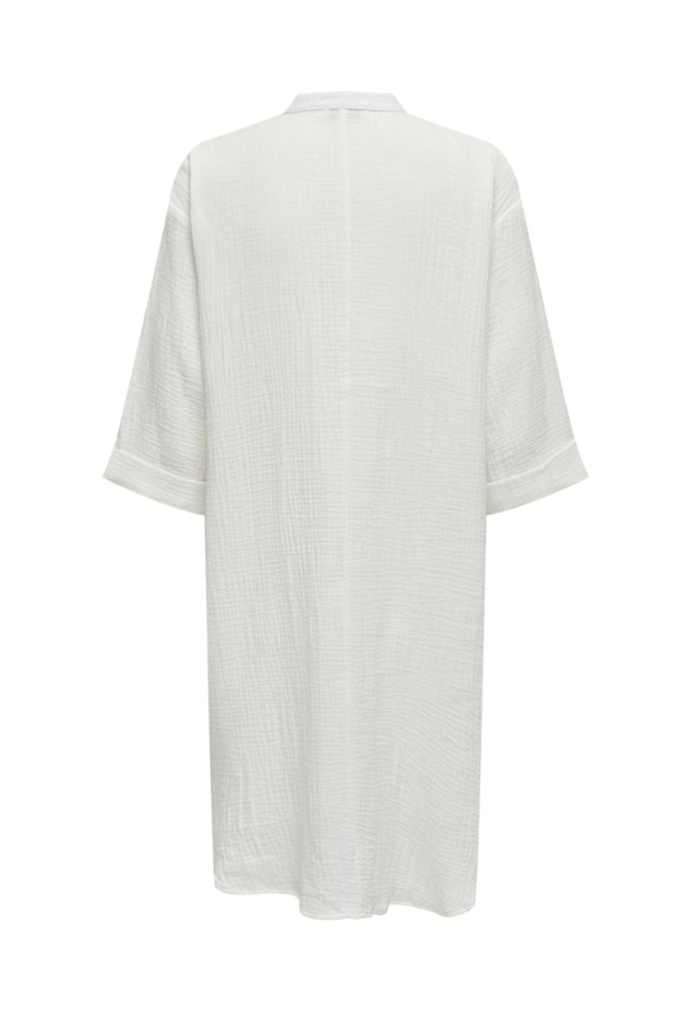 15204625 Cloud Dancer 