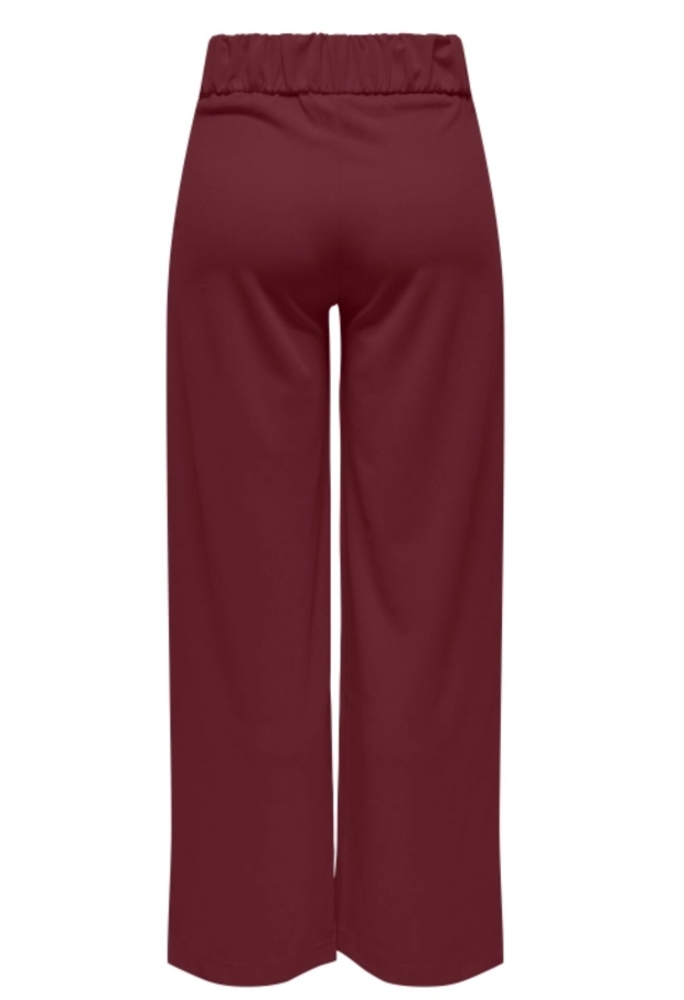 15208430 Cabernet/BLACK BUTTONS 