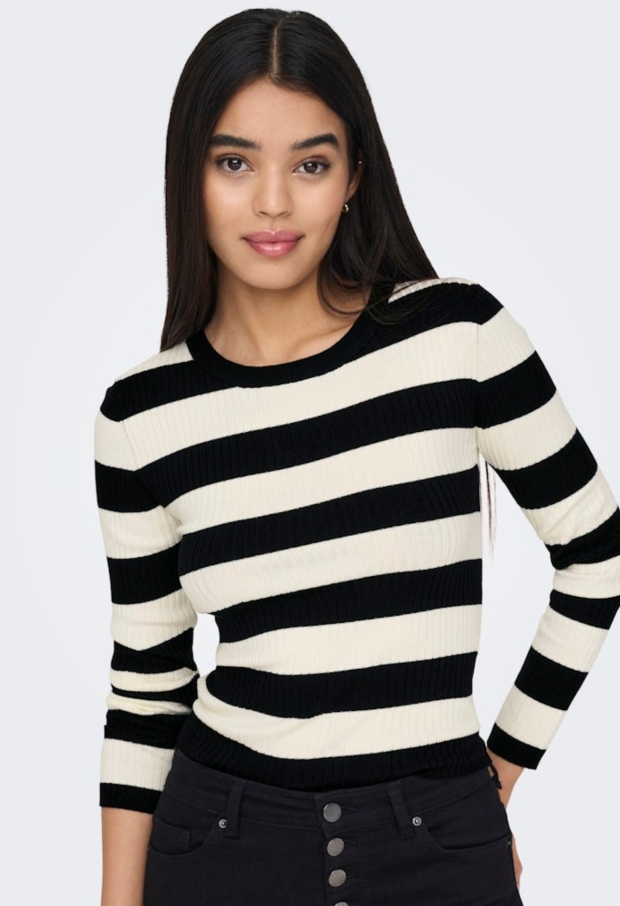 15277223 Black/BLACK BUTTON 