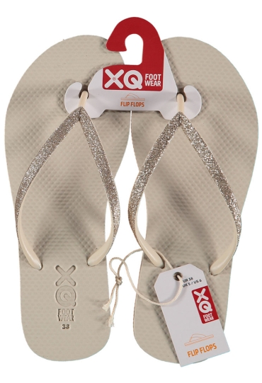 XQ Footwear