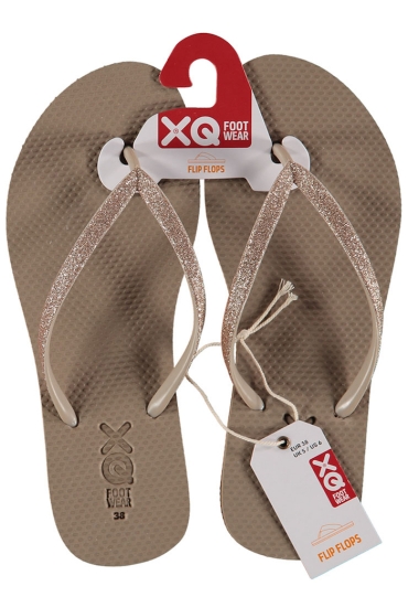 XQ Footwear