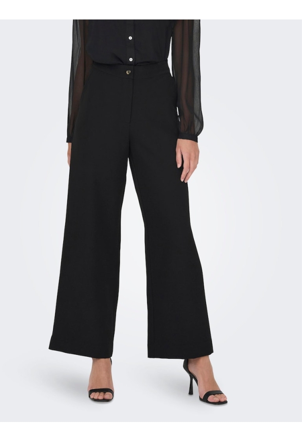 15300584 Black 
