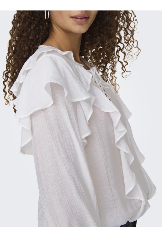 15338357 Cloud Dancer 