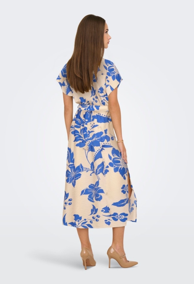 15347216 Creme/35-01-26 DAZZLING BLUE FLOWER 