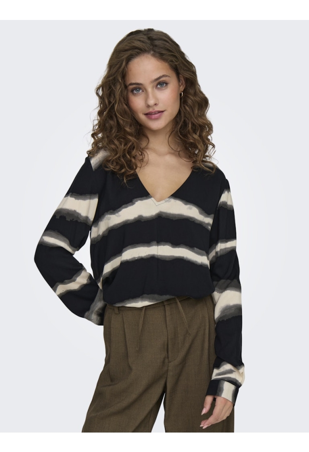 15341139 Black/CHECK 