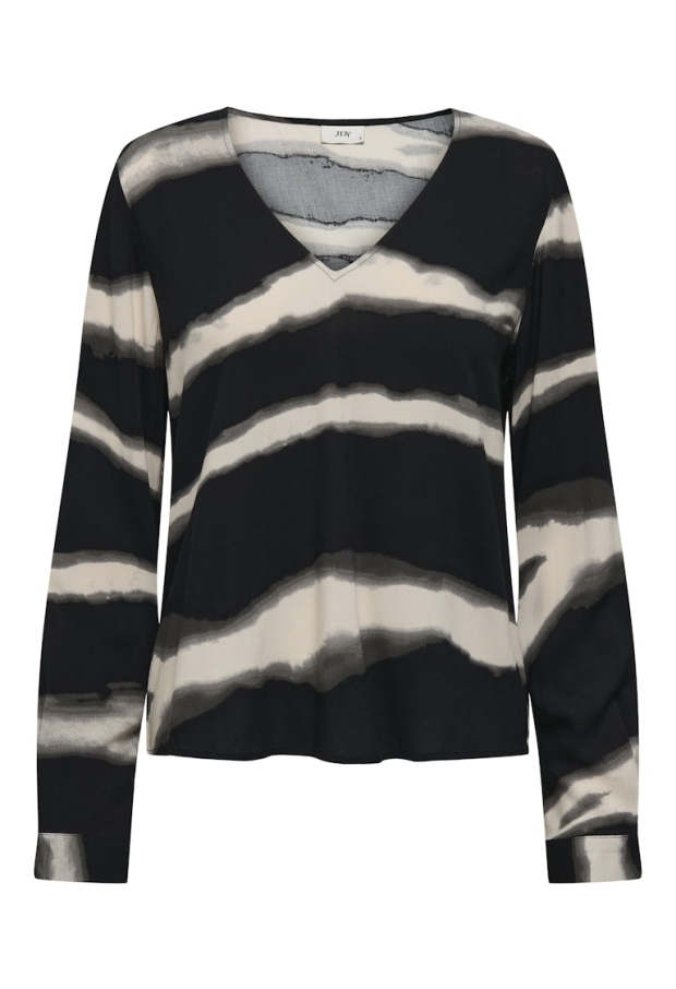 15341139 Black/CHECK 