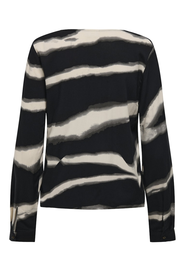 15341139 Black/CHECK 