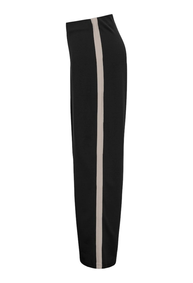 15357399 Black/WHITE EMB
