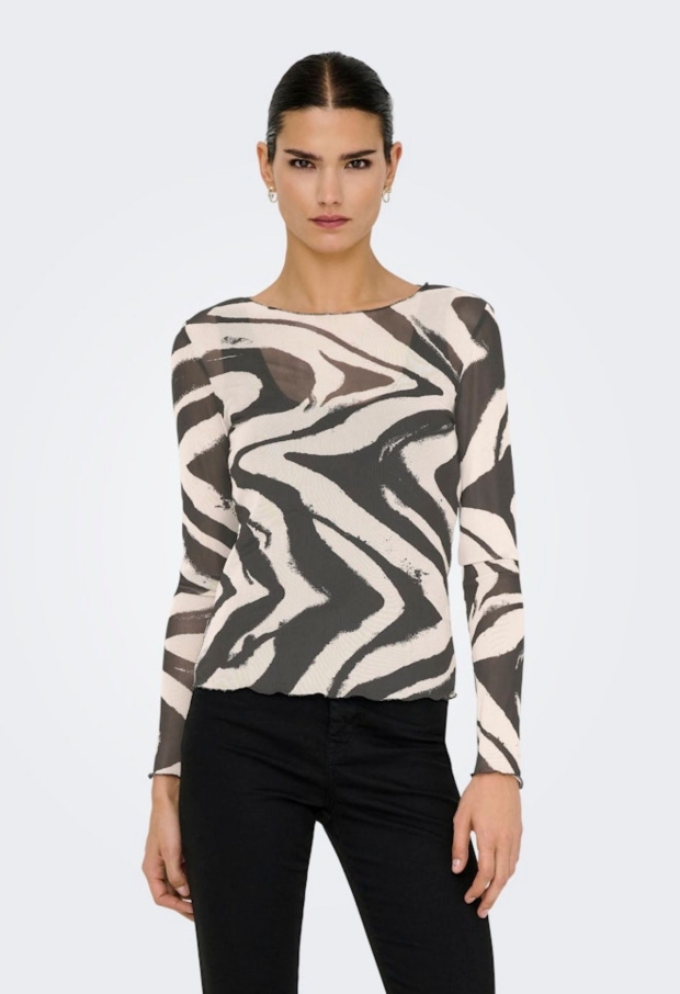 15356004 Black/WHITE EMB
