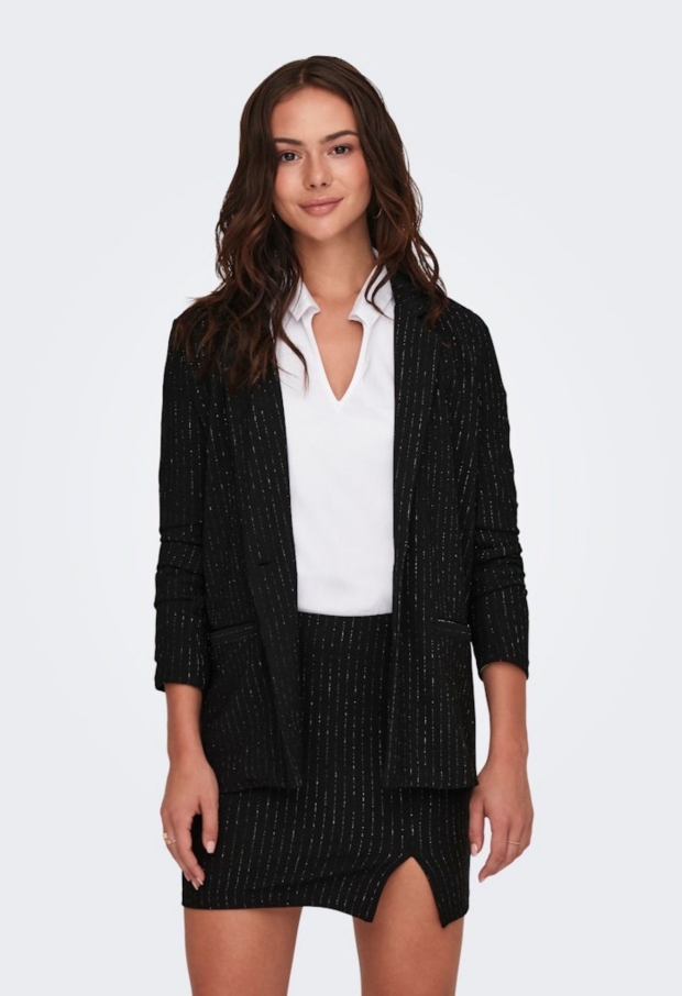 15333728 Black/BLACK BUTTON