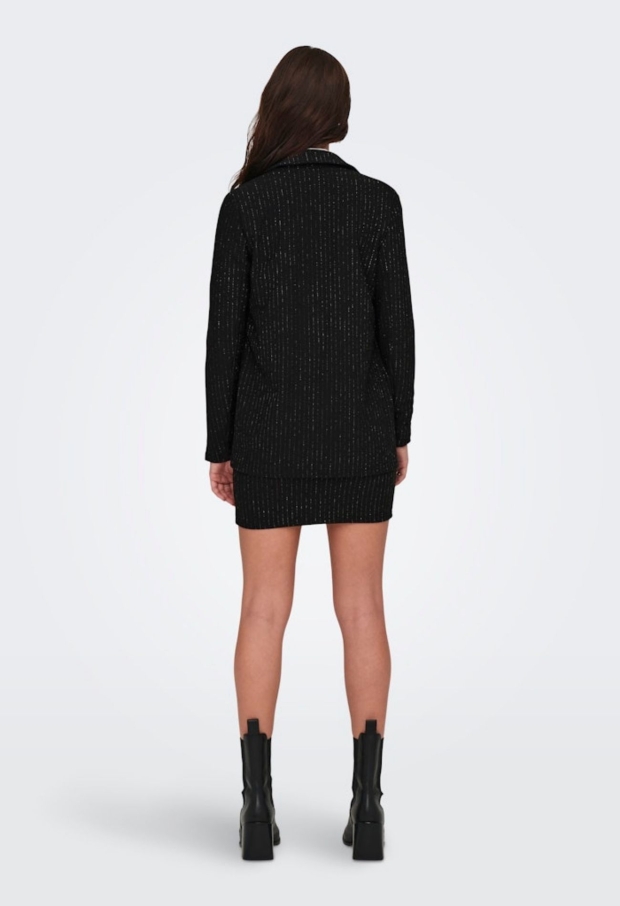 15333728 Black/BLACK BUTTON