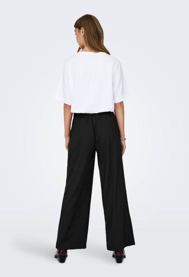 15361050 Black 