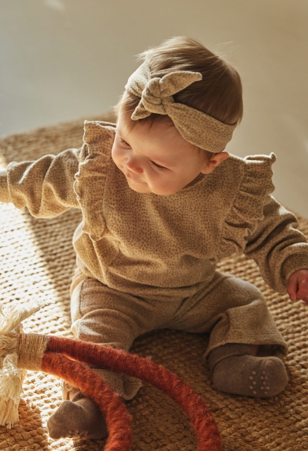 O56342-35 Beige