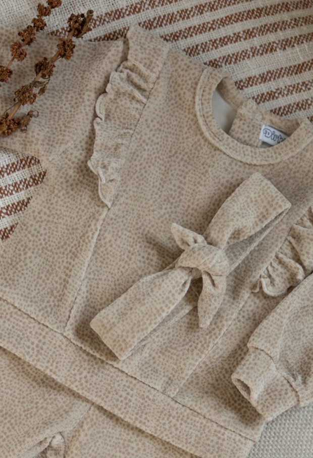 O56342-35 Beige