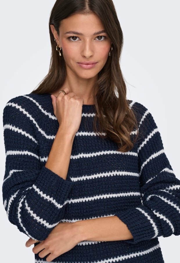 15312077 Total Eclipse/CLOUD DANCER 