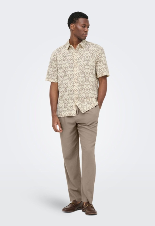 22037011 Bone White/Walnut 