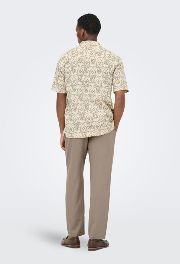 22037011 Bone White/Walnut 