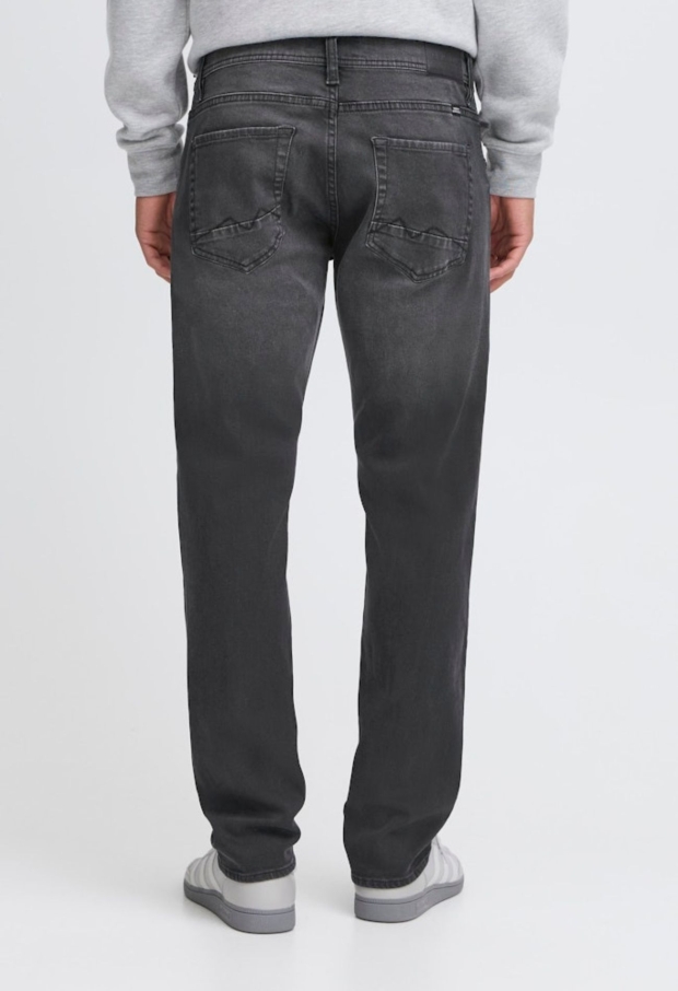 20718425 Black denim  