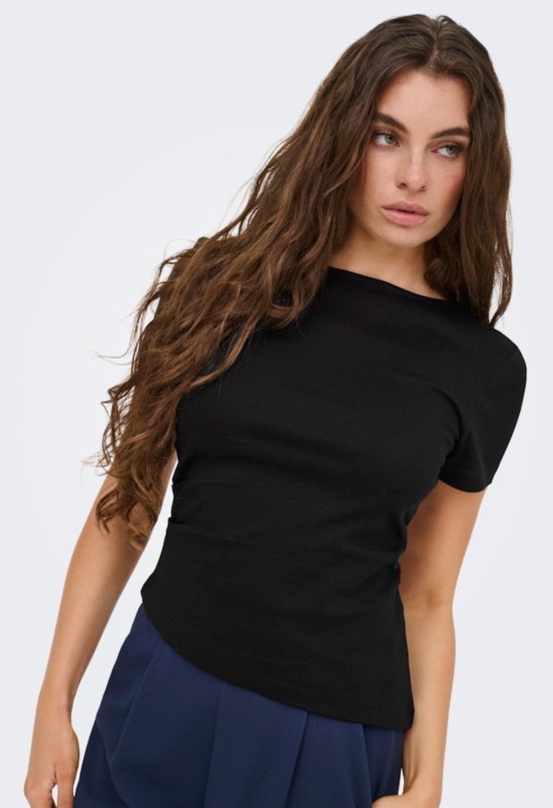 15369947 Black