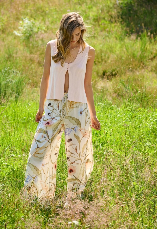 15364432 Pristine/32-02-26 MEADOW FLOWERS 