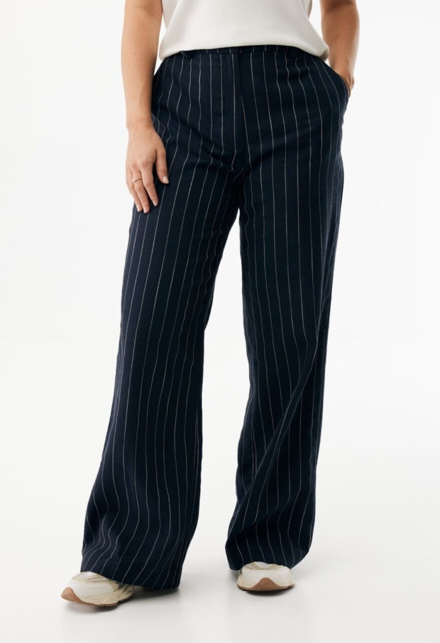 MF007003661W-01 marine 