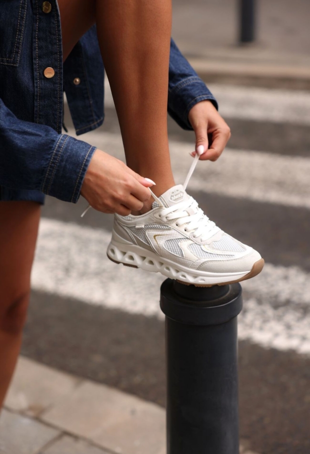 MI001002161W off white 