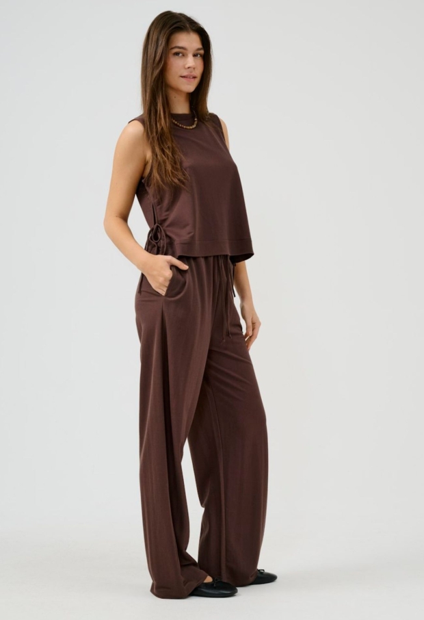 15374331 Chocolate Brown