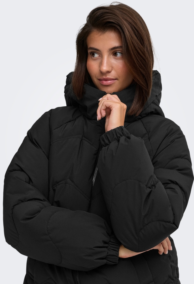 15376541 Black