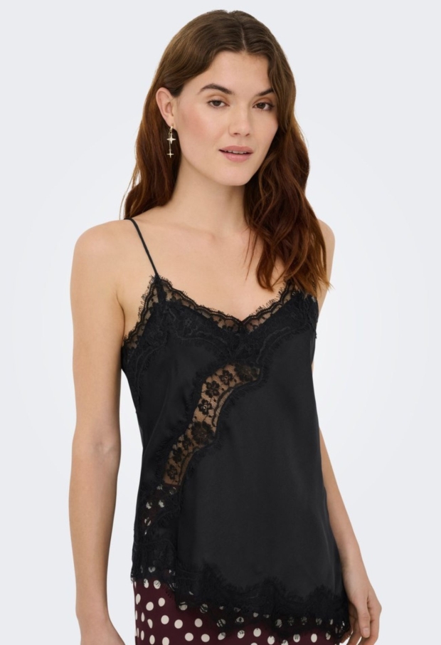 15379243 Black
