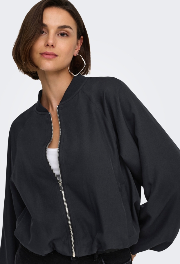 15380639 Black