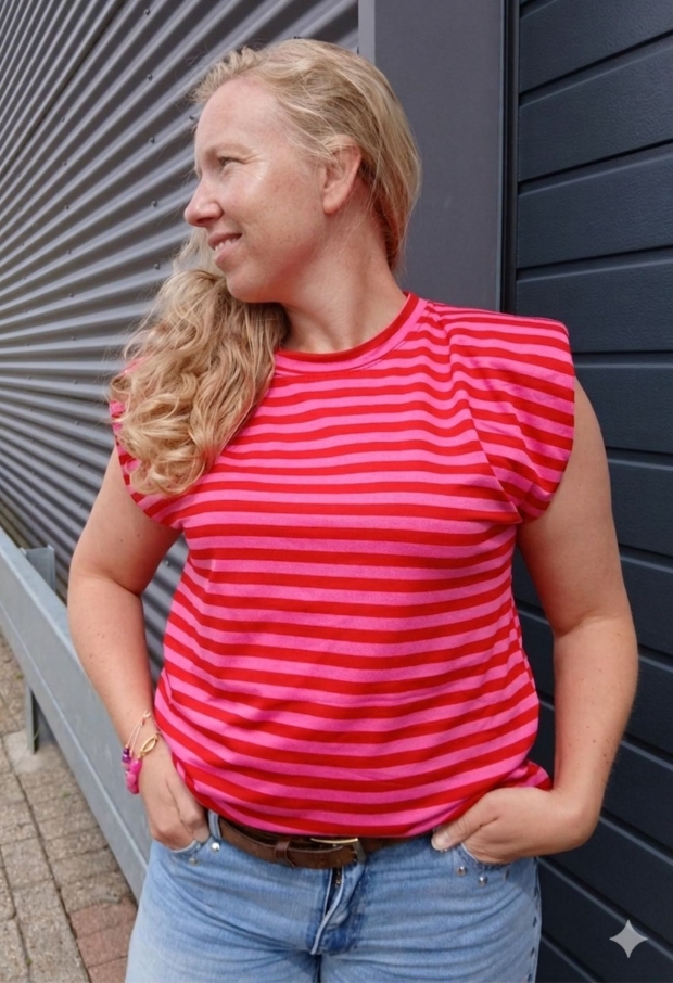 Streep t-shirt kapmouw ROOD