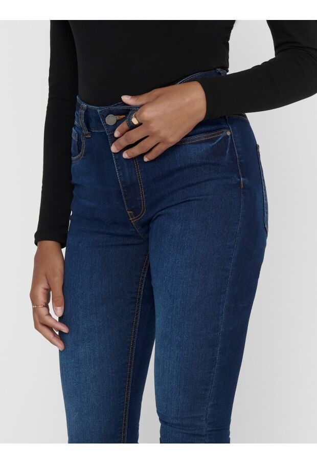 15208243 medium blue denim