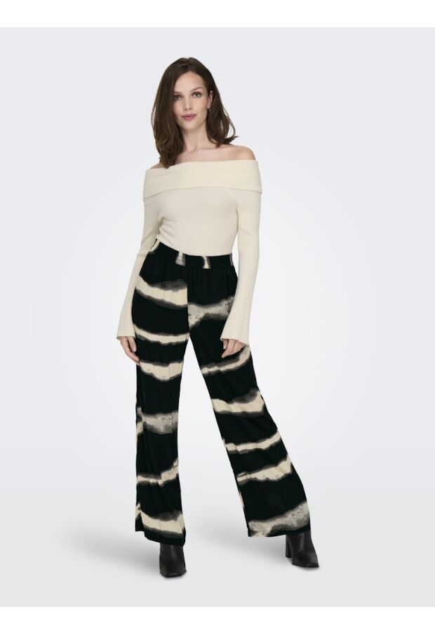 15248838 Black/08-24-30 MULTI ABSTRACT 