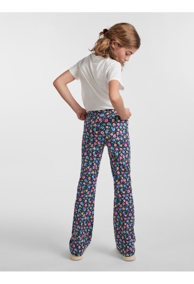 17136978 Sky Captain/FLOWER