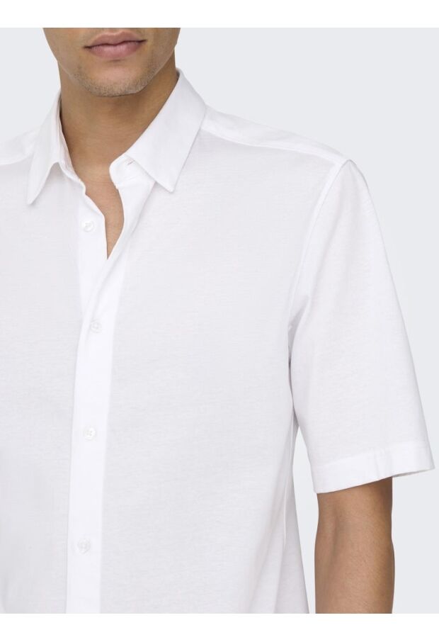 22021966 White