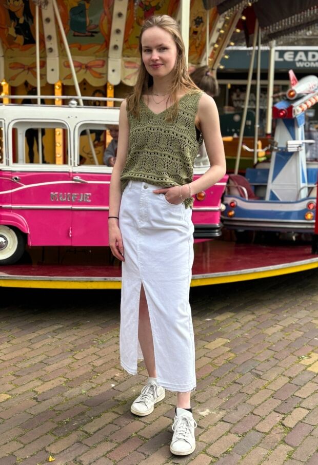 15323972 White
