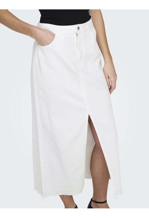 15323972 White
