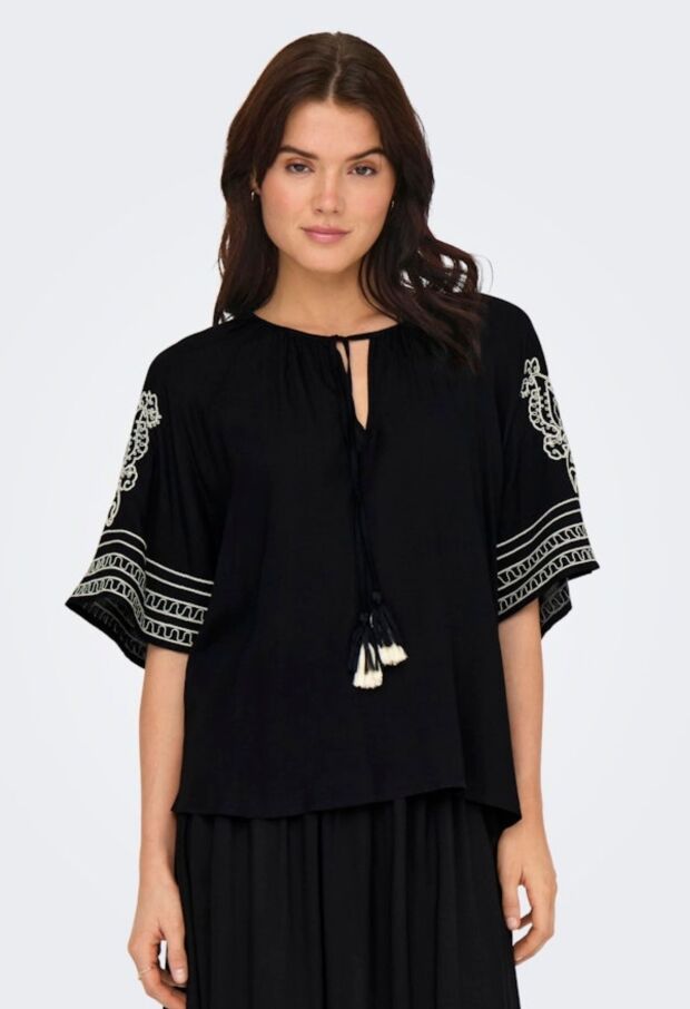 15347078 Black/CLOUD DANCER CONTRAST 