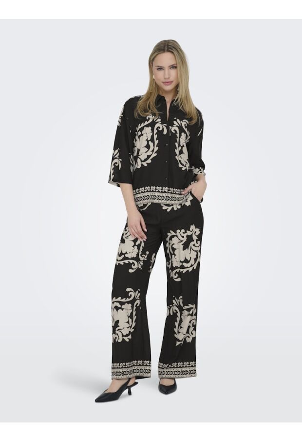 15351590 Black/SANDSHELL SQUARE ETHNIC 