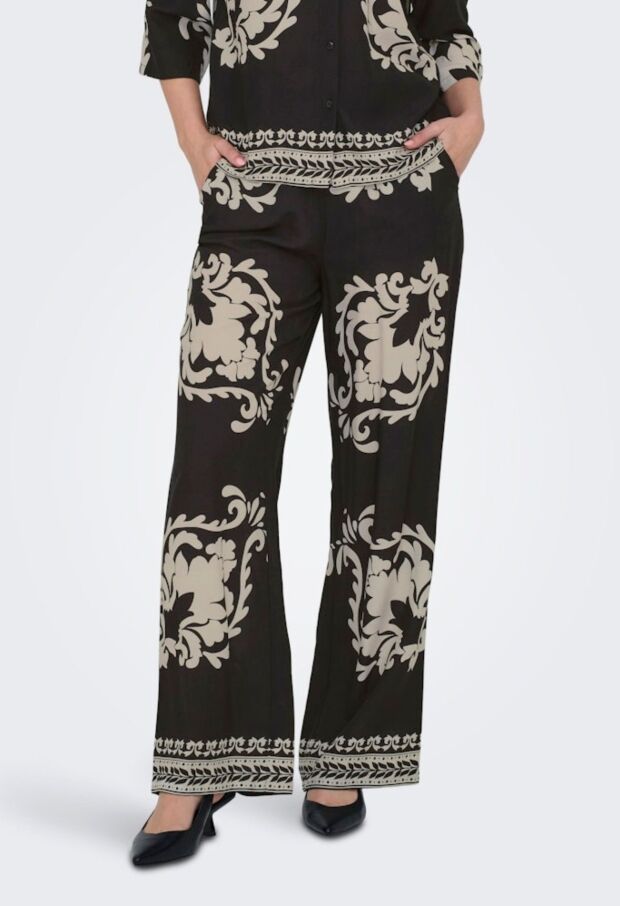 15351581 Black/SANDSHELL SQUARE ETHNIC 