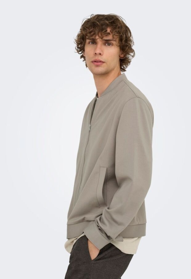 22033691 Vintage Khaki