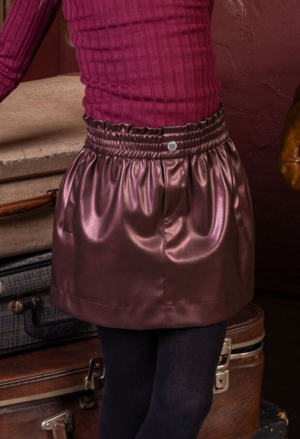 W10108/Tasia DONKER ROOD