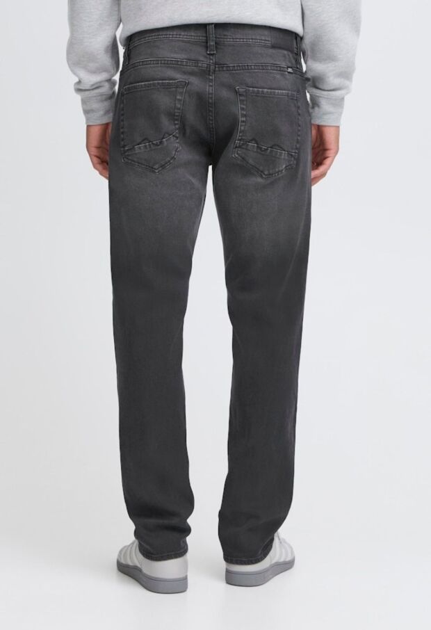 20718425 Black denim